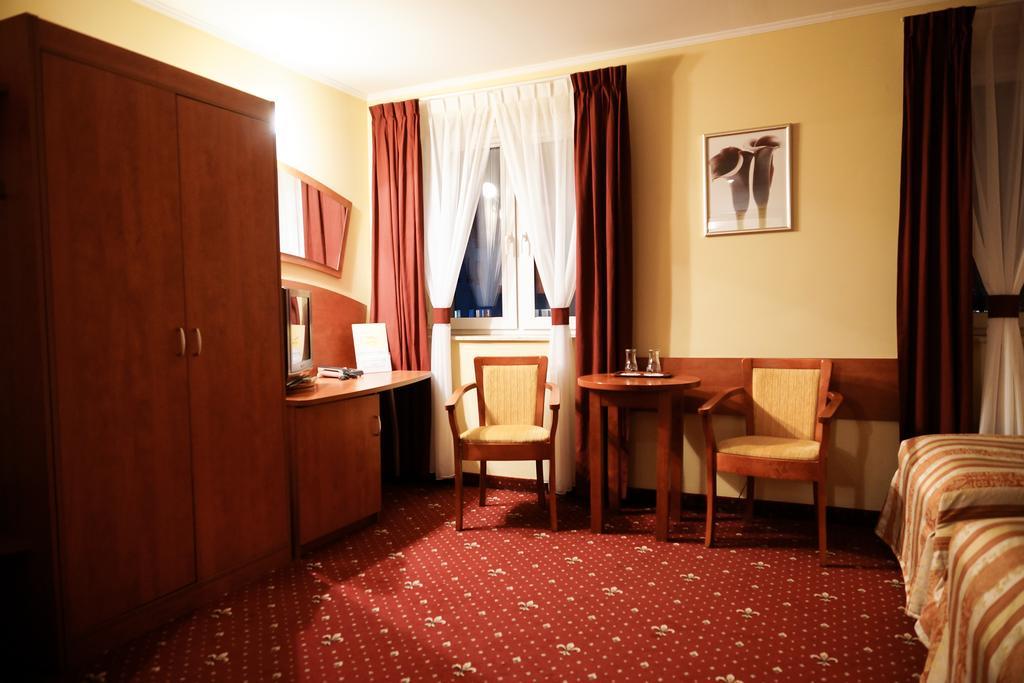 Hotel City Grudziądz Szoba fotó