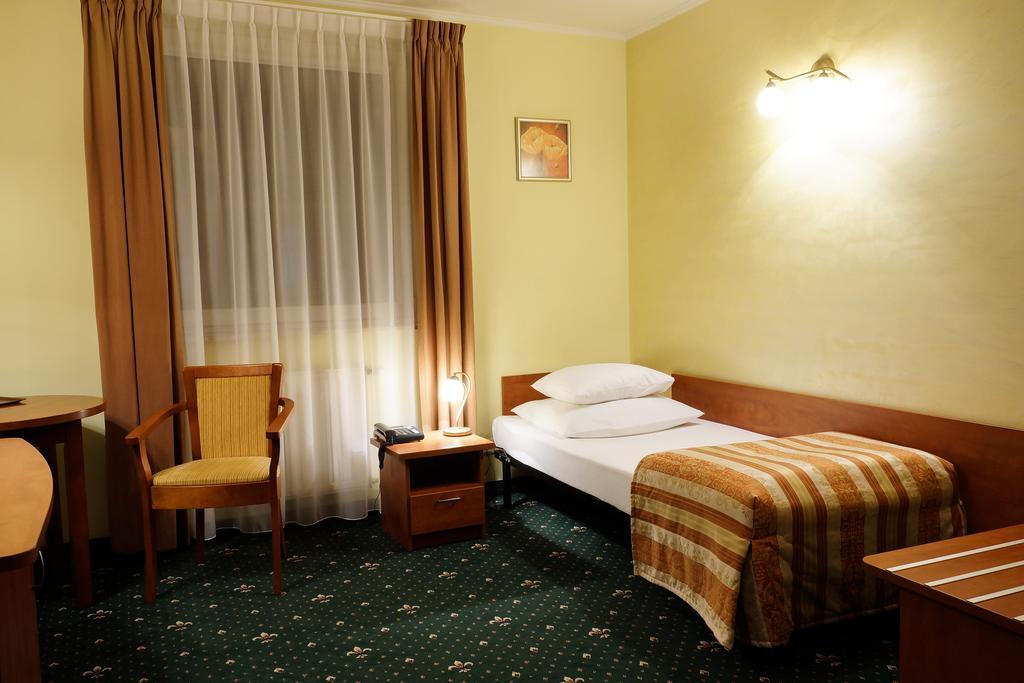 Hotel City Grudziądz Szoba fotó